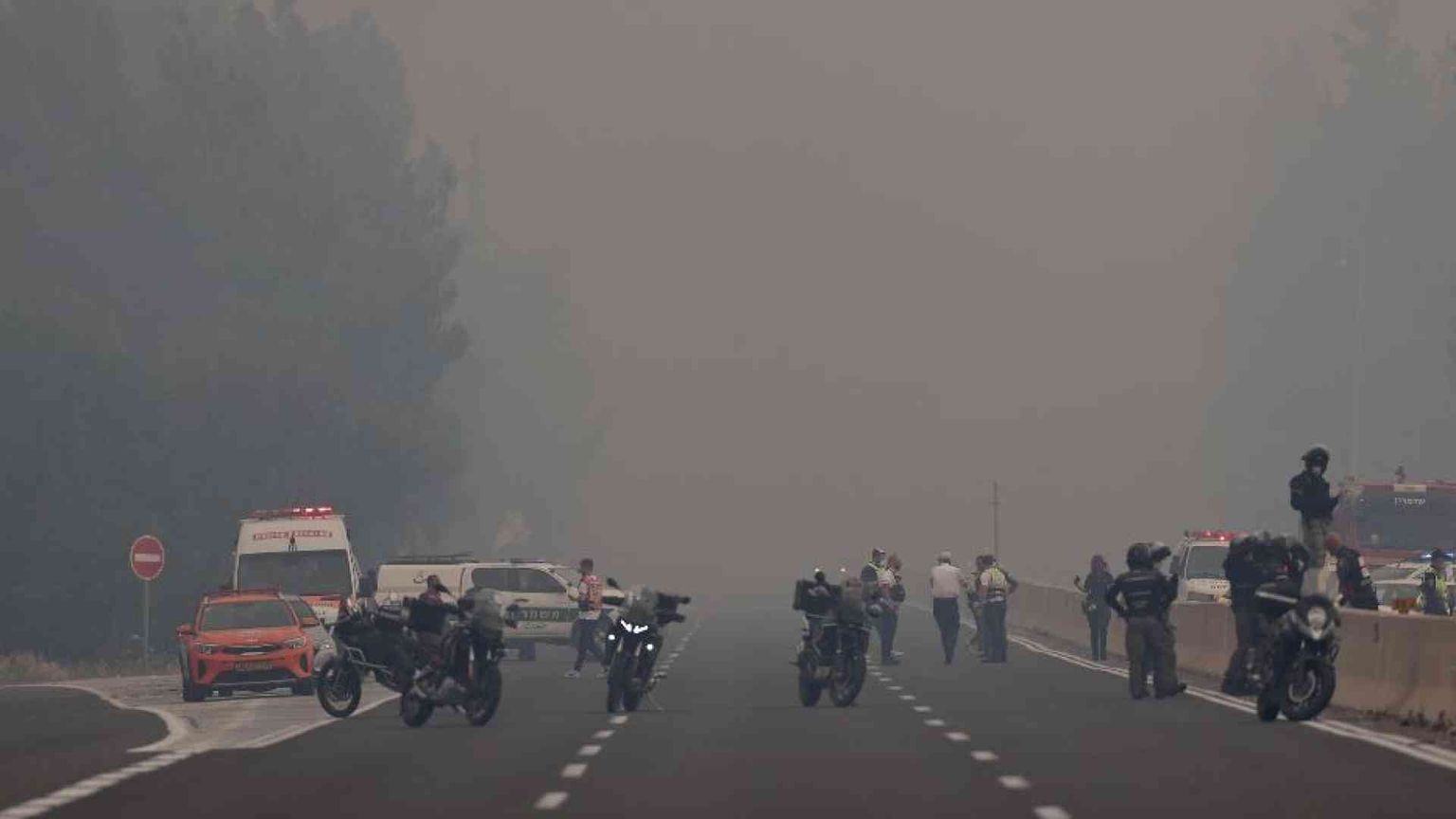 Brucia Israele, Hamas minaccia: «Incendiate tutto, boschi e case»