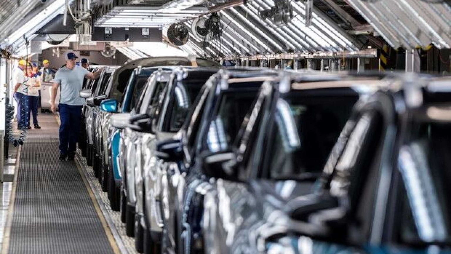 Il mercato auto di aprile premia le cinesi, l'Alfa Romeo e le elettriche