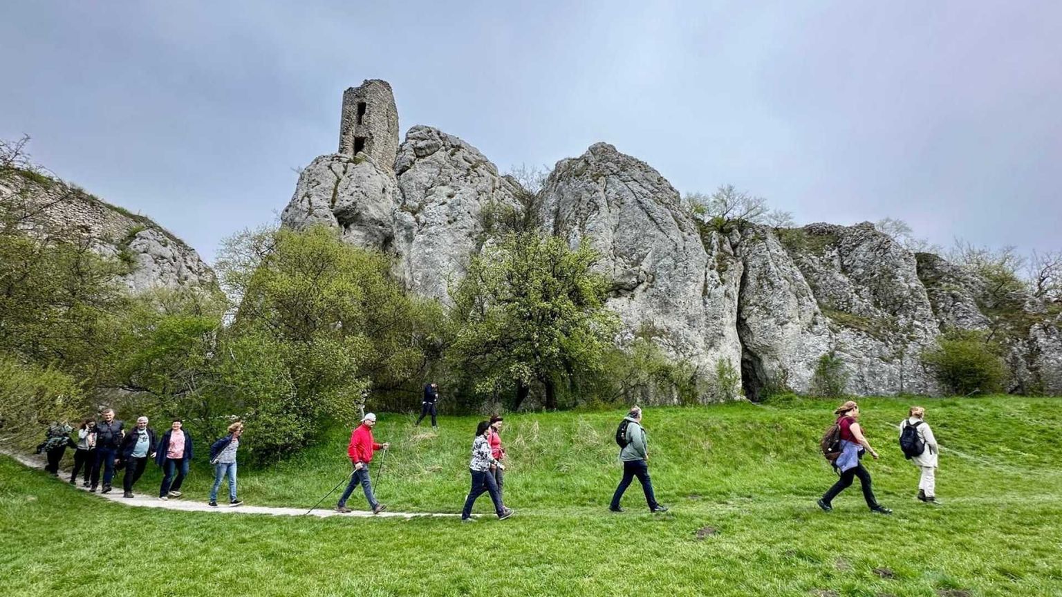 Pellegrini sul Monte Sacro che sovrasta Mikulov