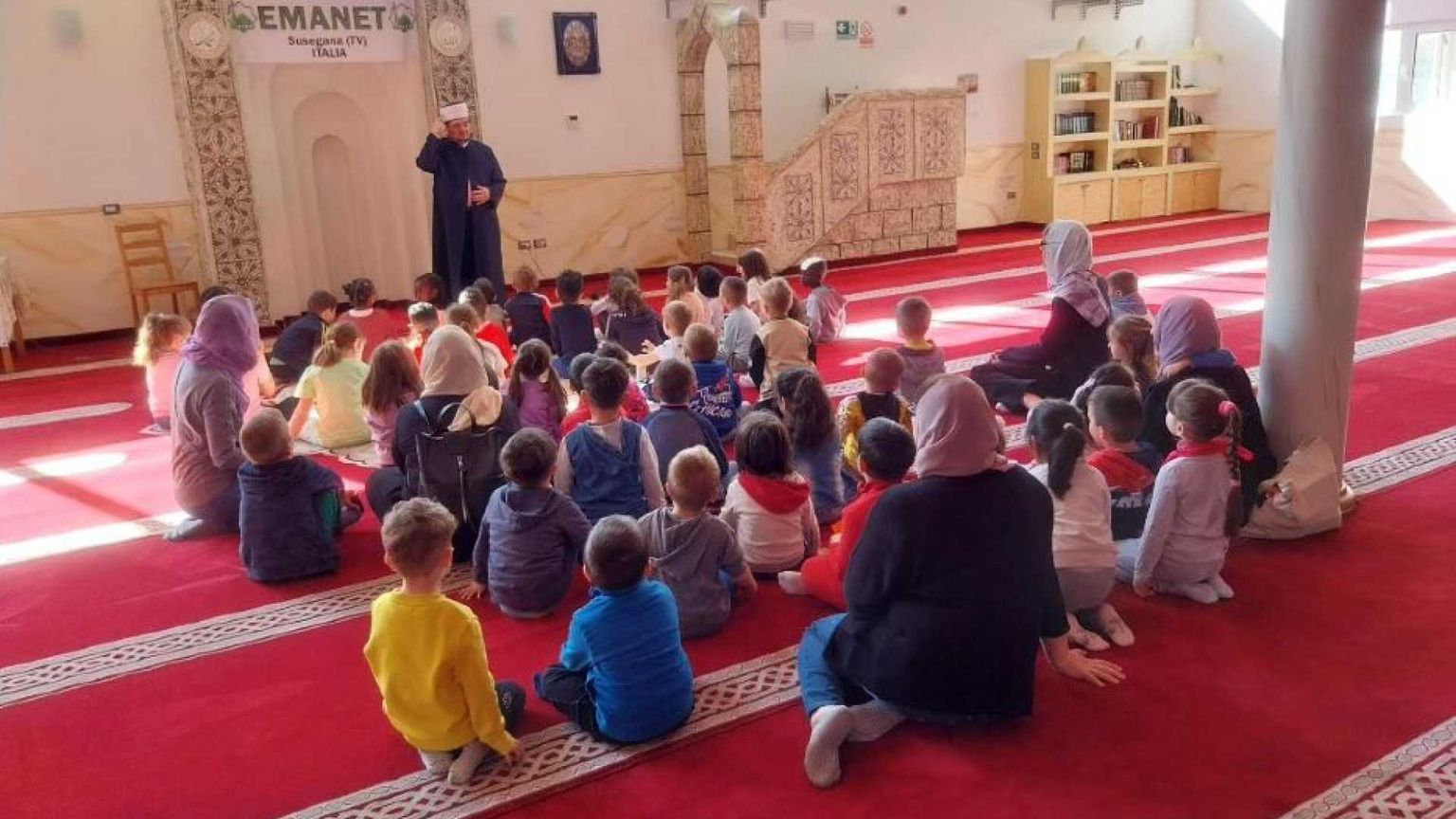 La preghiera in moschea? «Per la pace»: cosa è successo davvero a Treviso