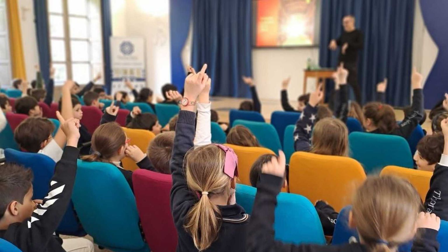 «La Chiesa alleata contro i predatori»