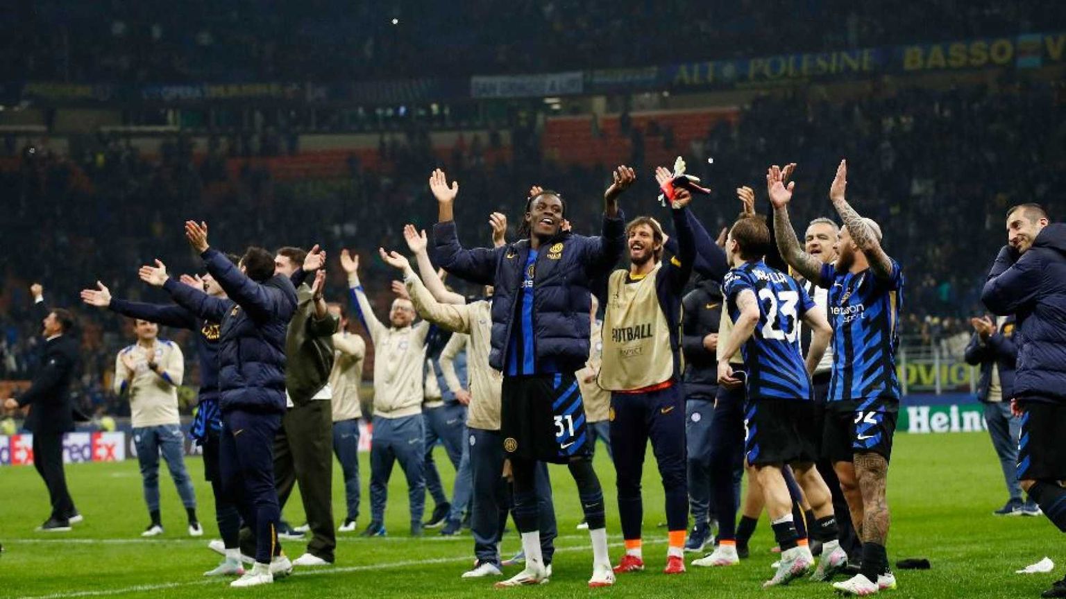 L'Inter schianta il Barcellona e vola in finale