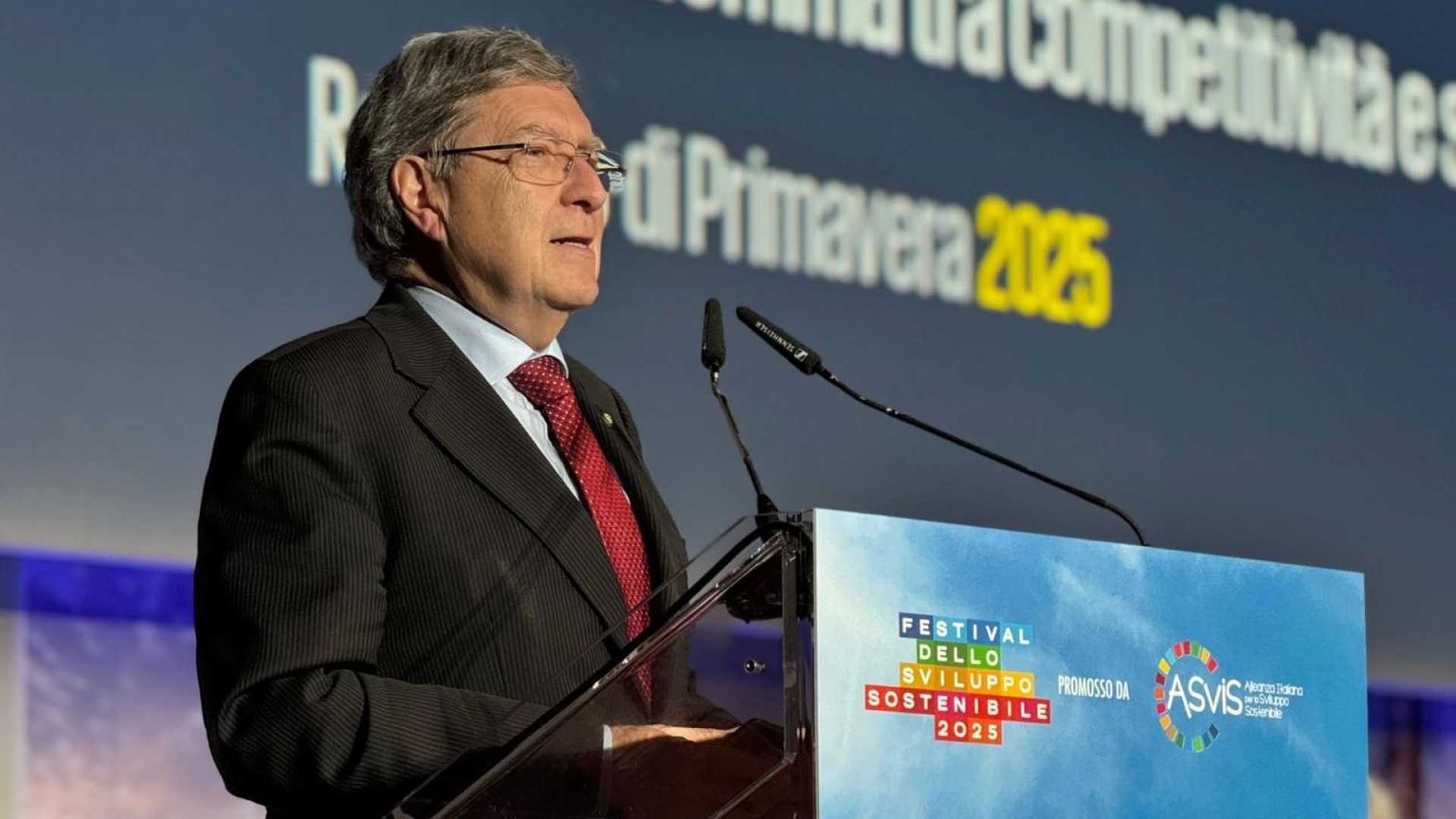 ASviS: investire in green e digitale farebbe salire il Pil dell'1,1% al 2035