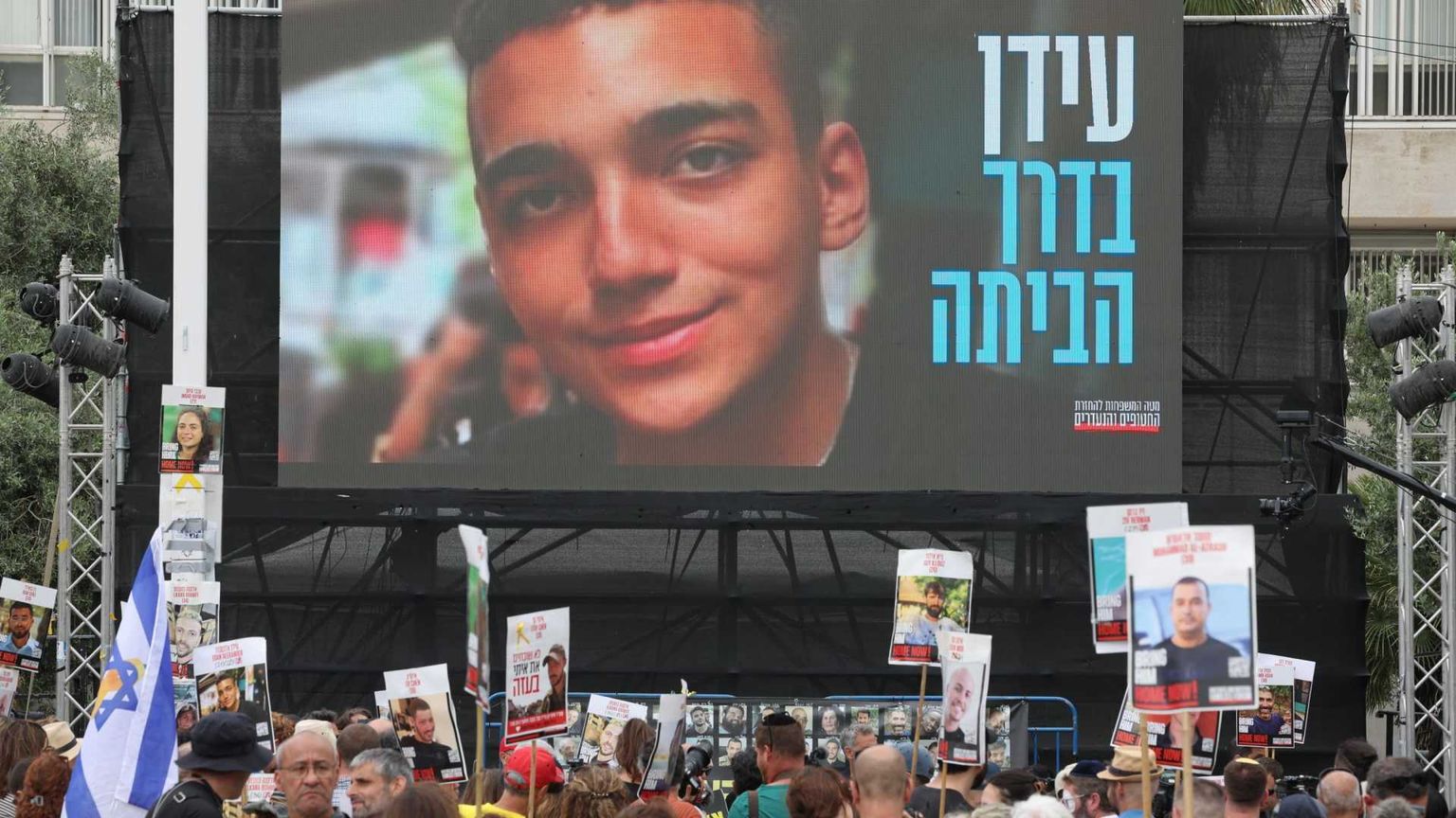 Hamas ha rilasciato l'ostaggio americano. E Trump arriva nel Golfo