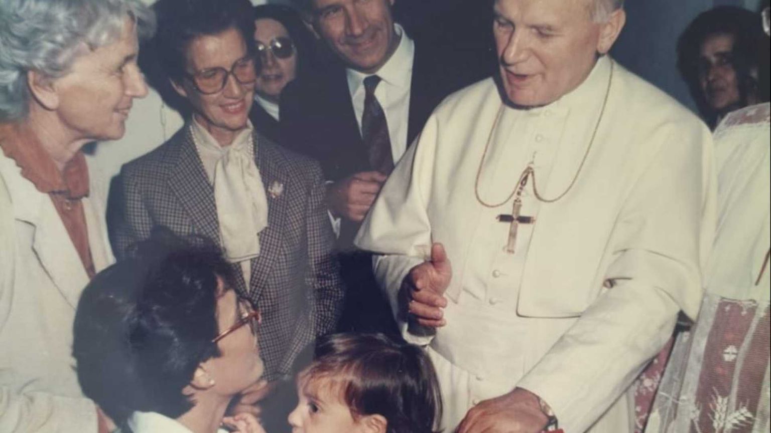 La “villa degli aborti”, il dramma delle donne, i cattolici. E il primo Cav