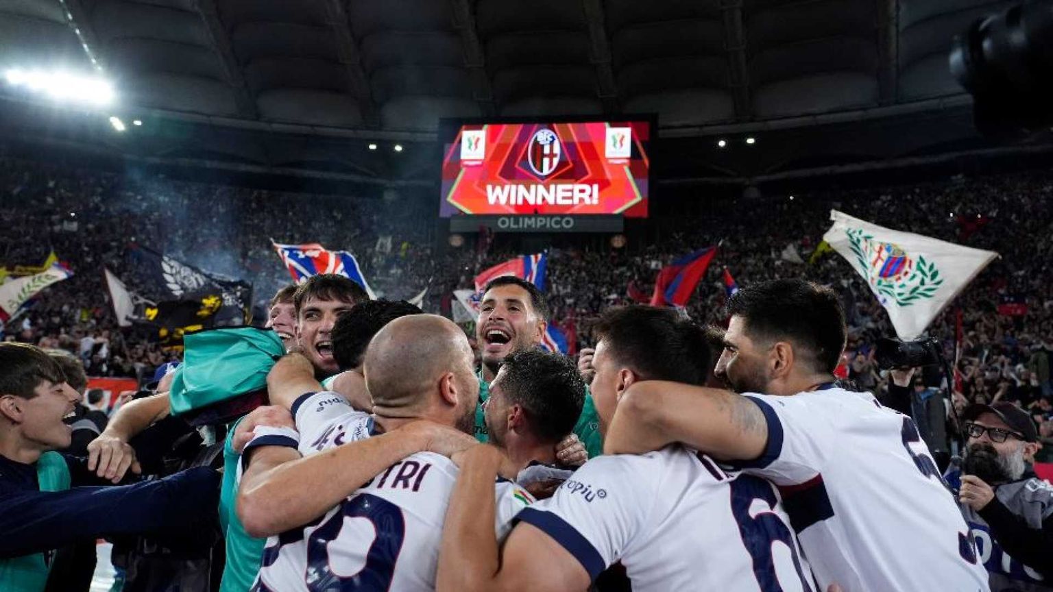 Trionfo Bologna: vince dopo 51 anni. Delusione Milan