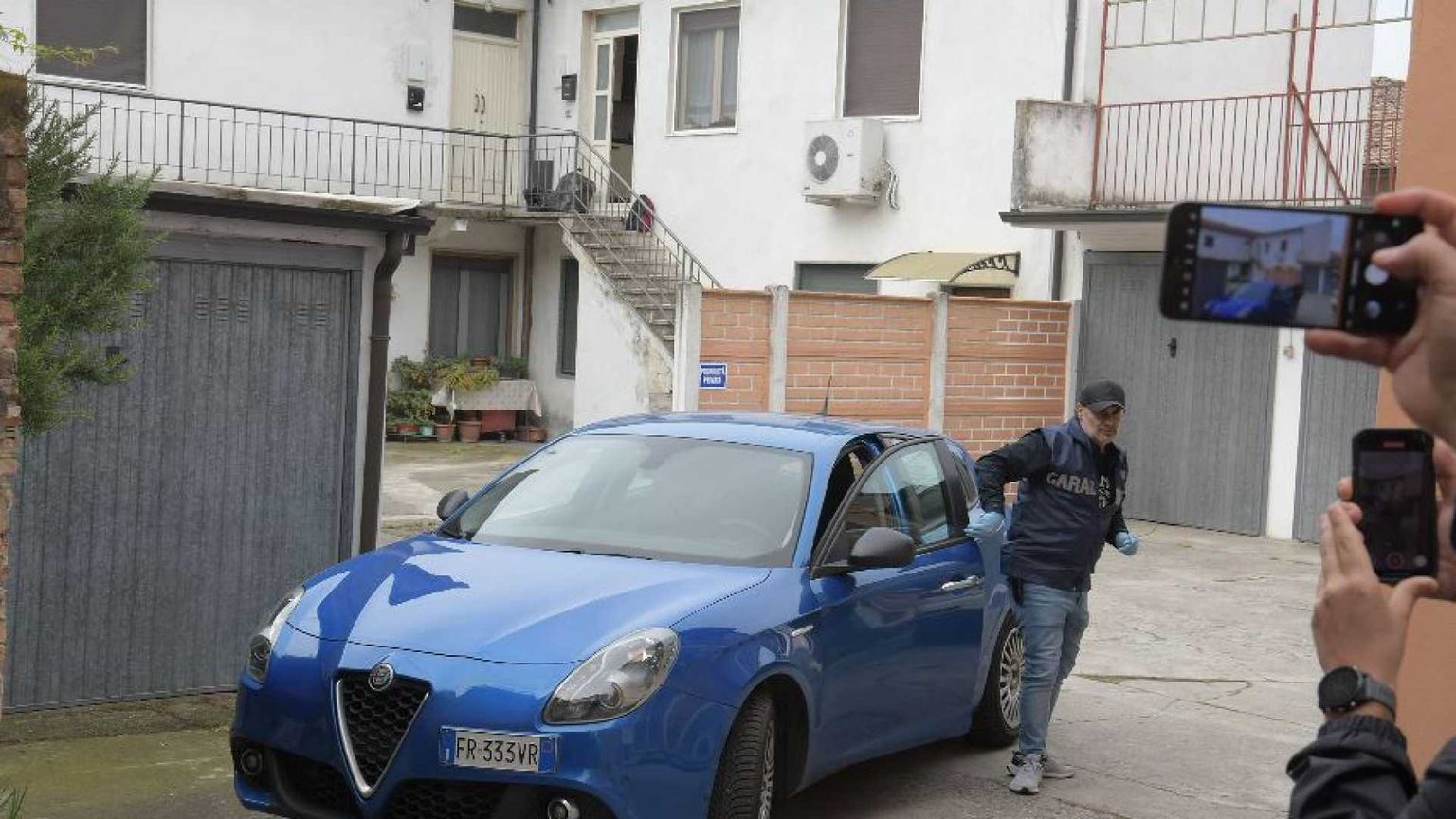 Garlasco, perquisizioni a casa di Sempio, dei genitori e degli amici