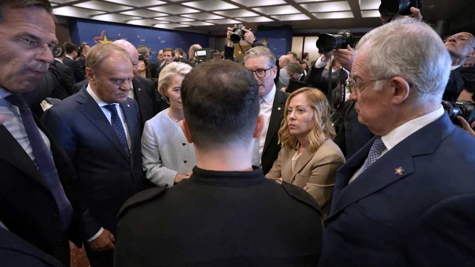 Europa-Trump, colloquio per pressare Putin. Un caso l'assenza di Meloni