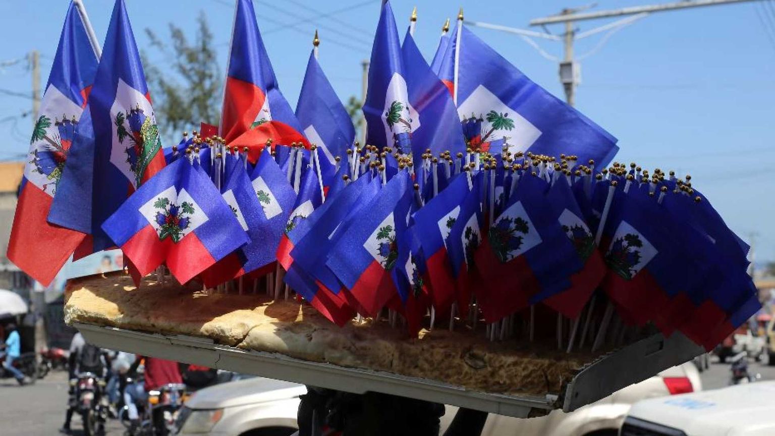 Un campo e un pallone: «Così riporteremo lo sport a Port-au-Prince»