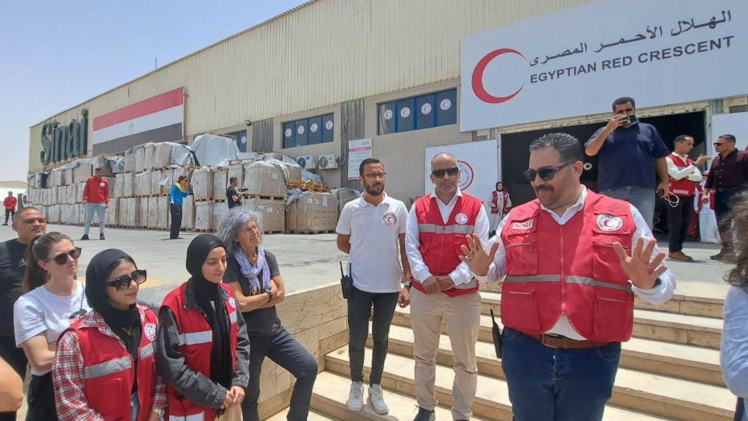 Cibo e medicine a Gaza: «Ma gli aiuti non possono essere militarizzati»