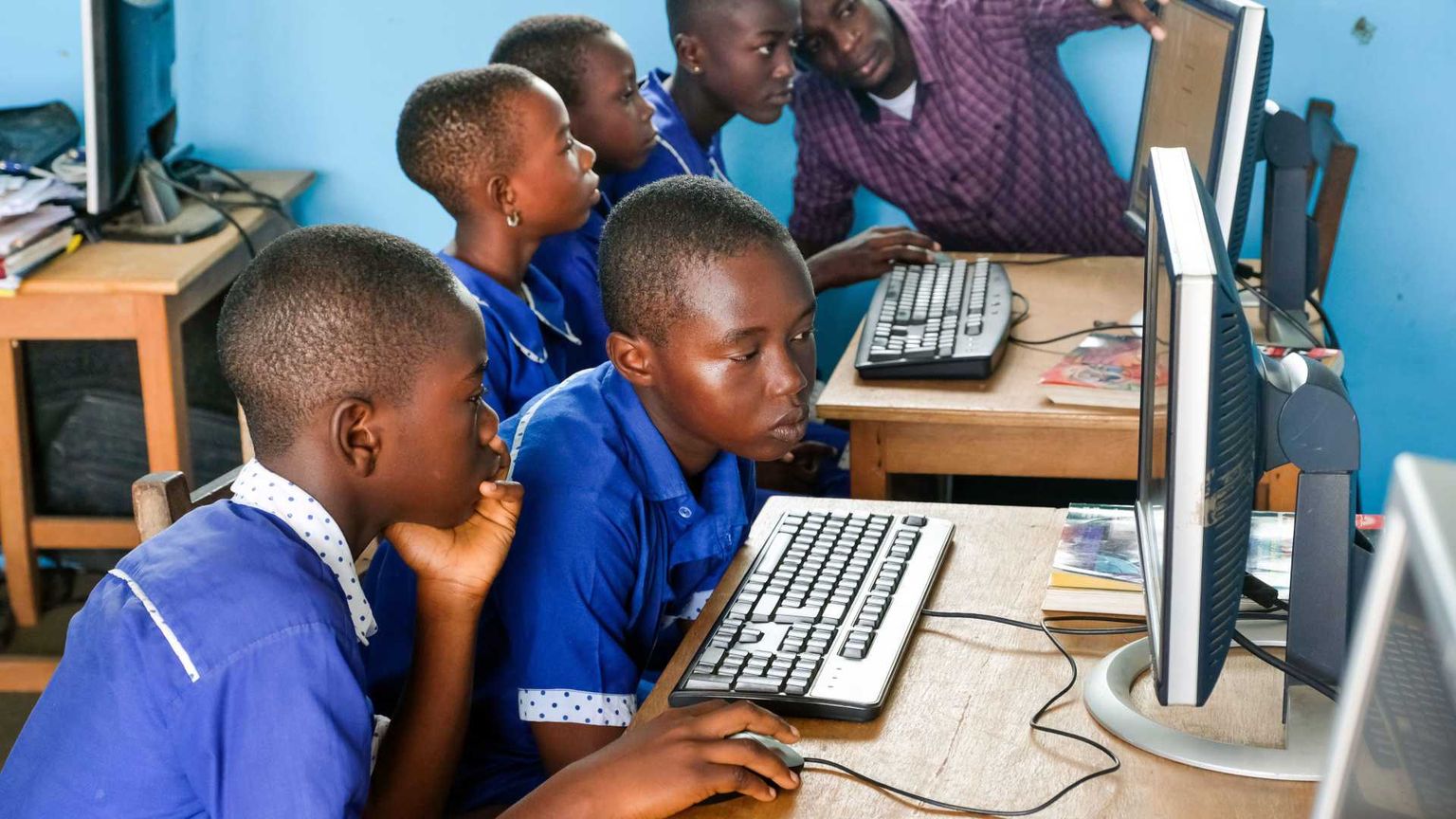 Perché l'Africa è scomparsa nel racconto dei media italiani