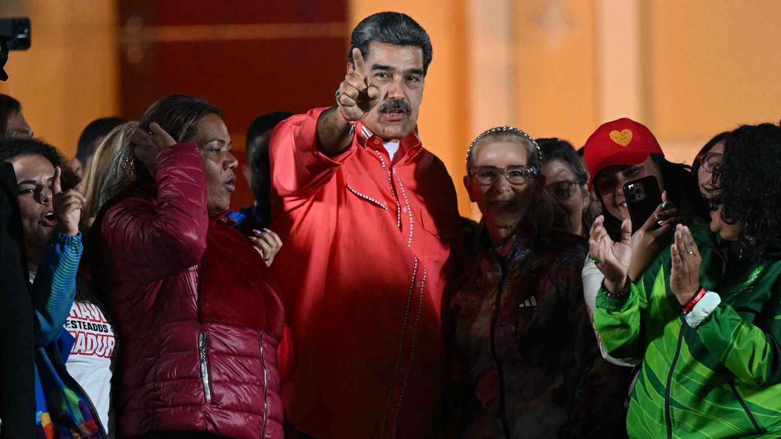 Amministrative senza opposizione: Maduro annuncia la vittoria