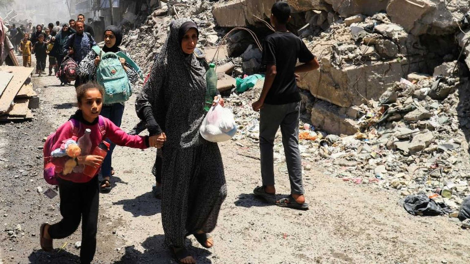 Hamas prende tempo sulla tregua. L'attacco frontale di Israele a Macron