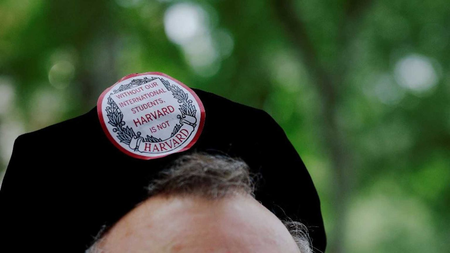 Perché chiudere agli stranieri le università Usa aiuterà la Cina