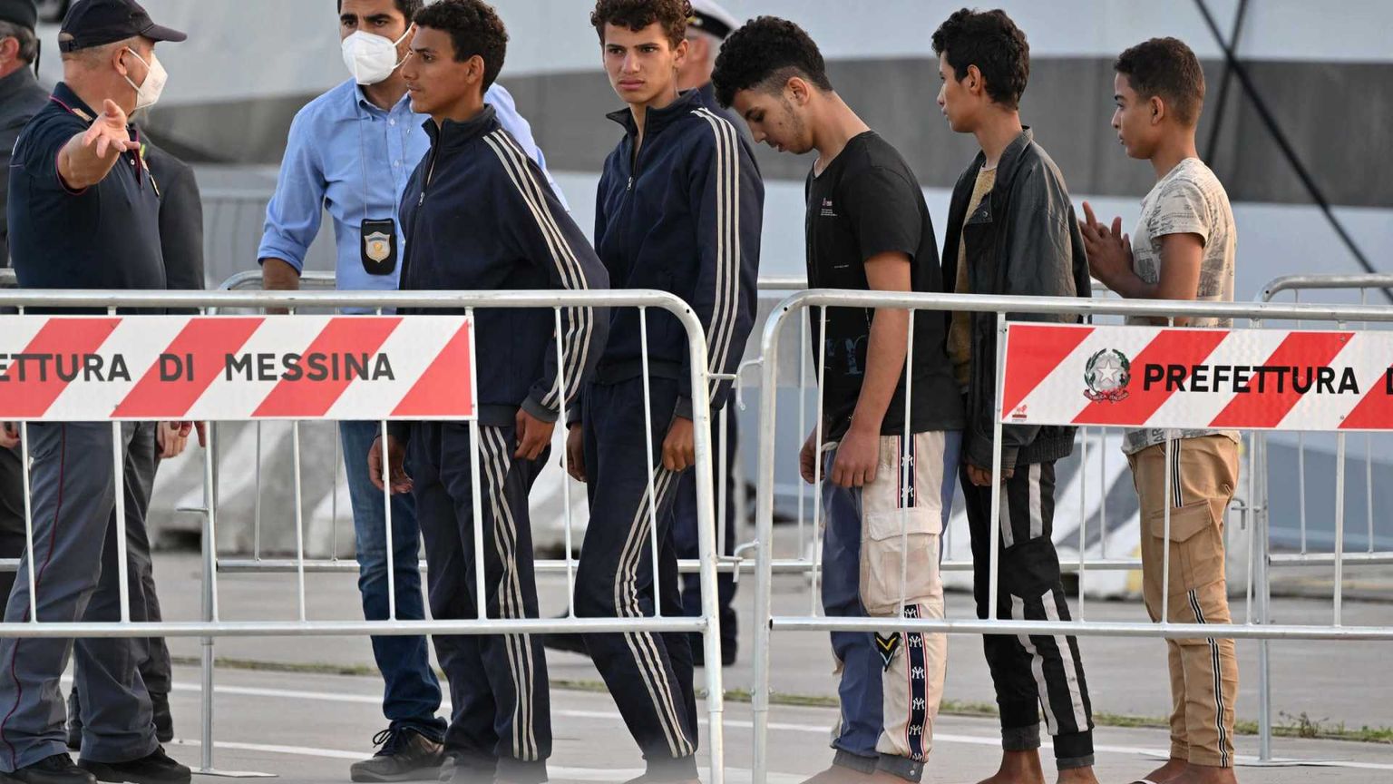 Sorpresa: tornano a crescere gli sbarchi in Italia. Il picco a maggio
