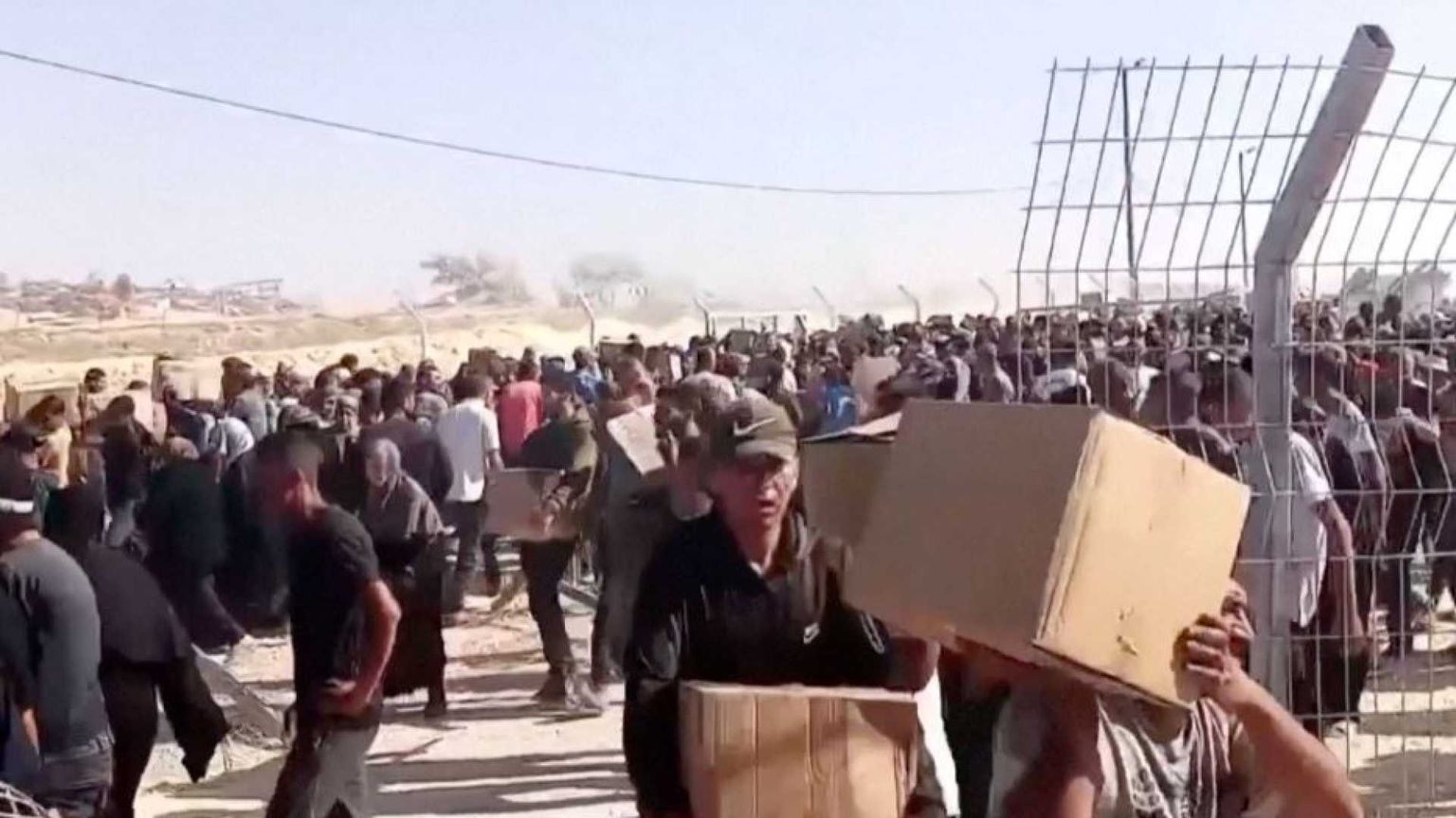 La strage a Rafah “riapre” i negoziati. Ma Israele avanza