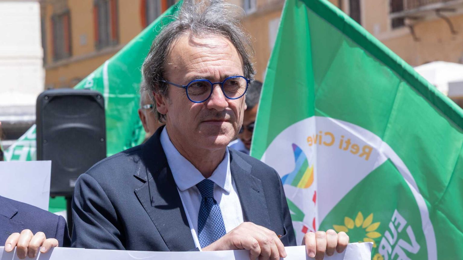 Bonelli: «Dal governo doppiopesismo. Assurde le accuse di antisemitismo»