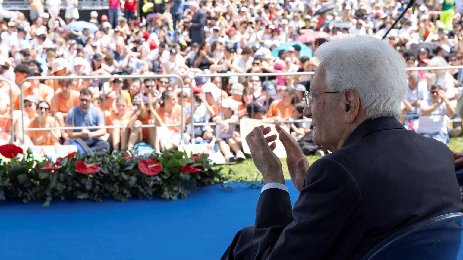 Le parole di Mattarella a 8mila ragazzi: cercate il dialogo, sempre