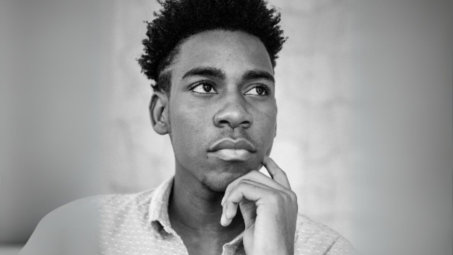 Il fotografo esule: «La mia isola ha urgente bisogno di sicurezza»