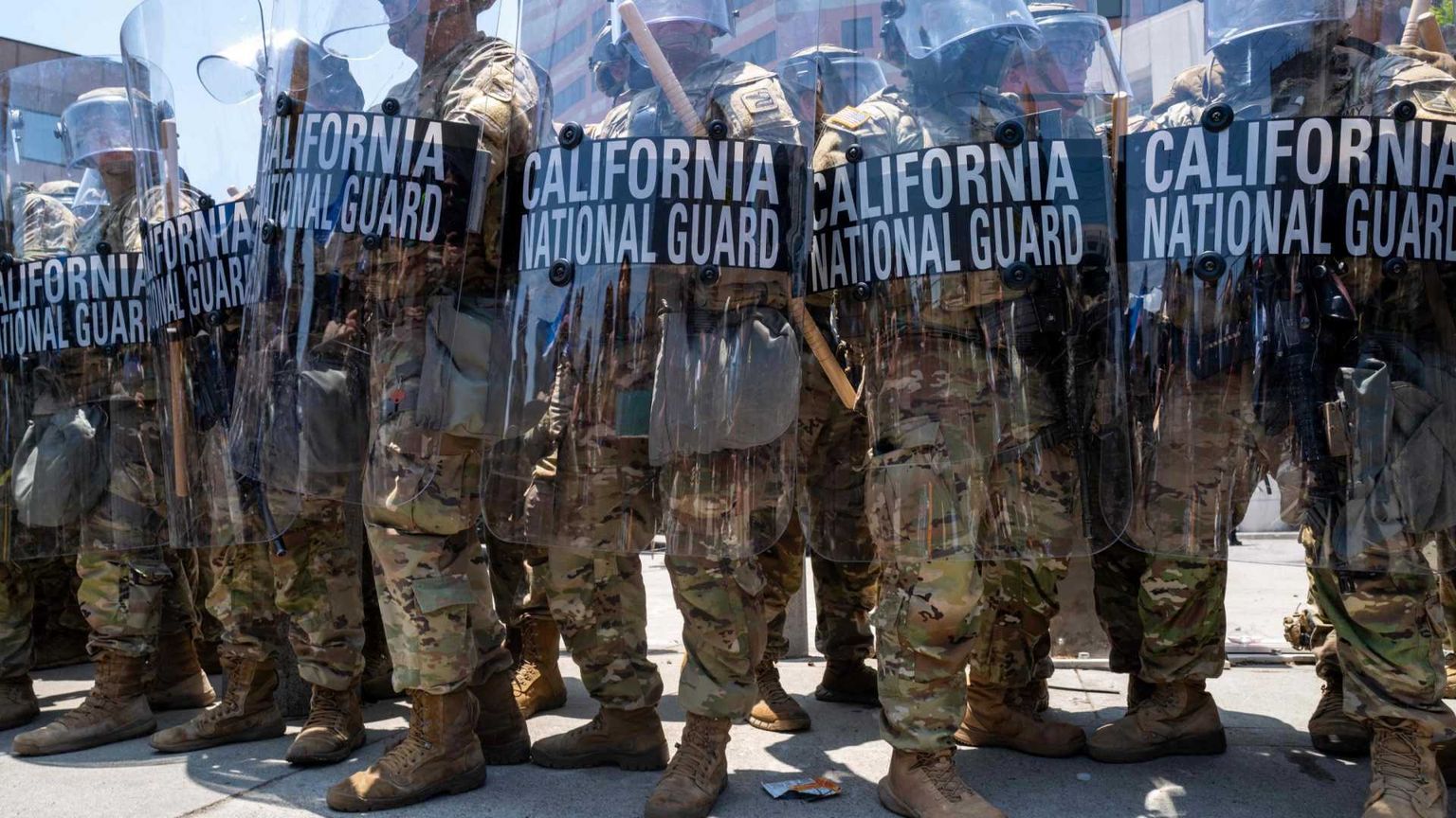 Los Angeles brucia. E Trump schiera la Guardia Nazionale