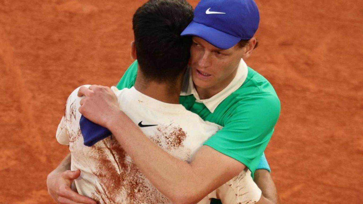 Sinner e Alcaraz: c'è tutto un altro modo di giocarsi la vita