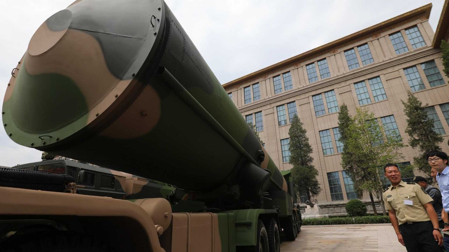 Il conto mondiale delle armi nucleari: la spesa supera i 100 miliardi