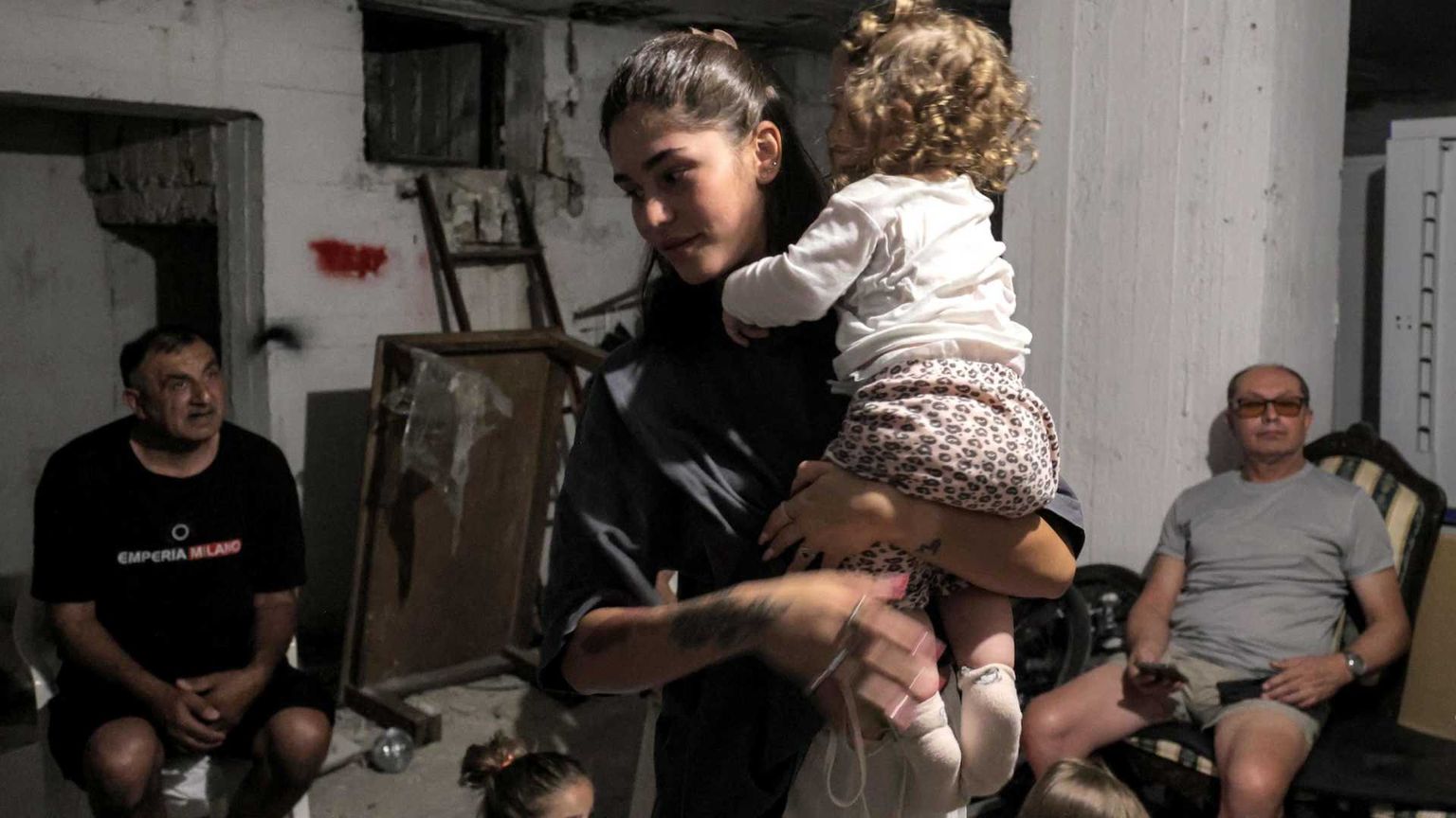 La vita nei bunker delle famiglie israeliane. «Come 80 anni fa»