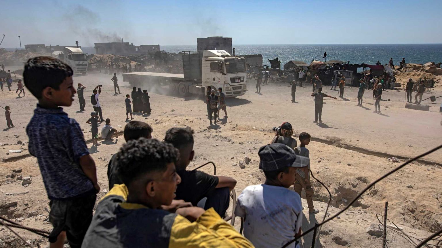 Le stragi del pane: 13 morti al giorno a Gaza, Ghf sotto accusa