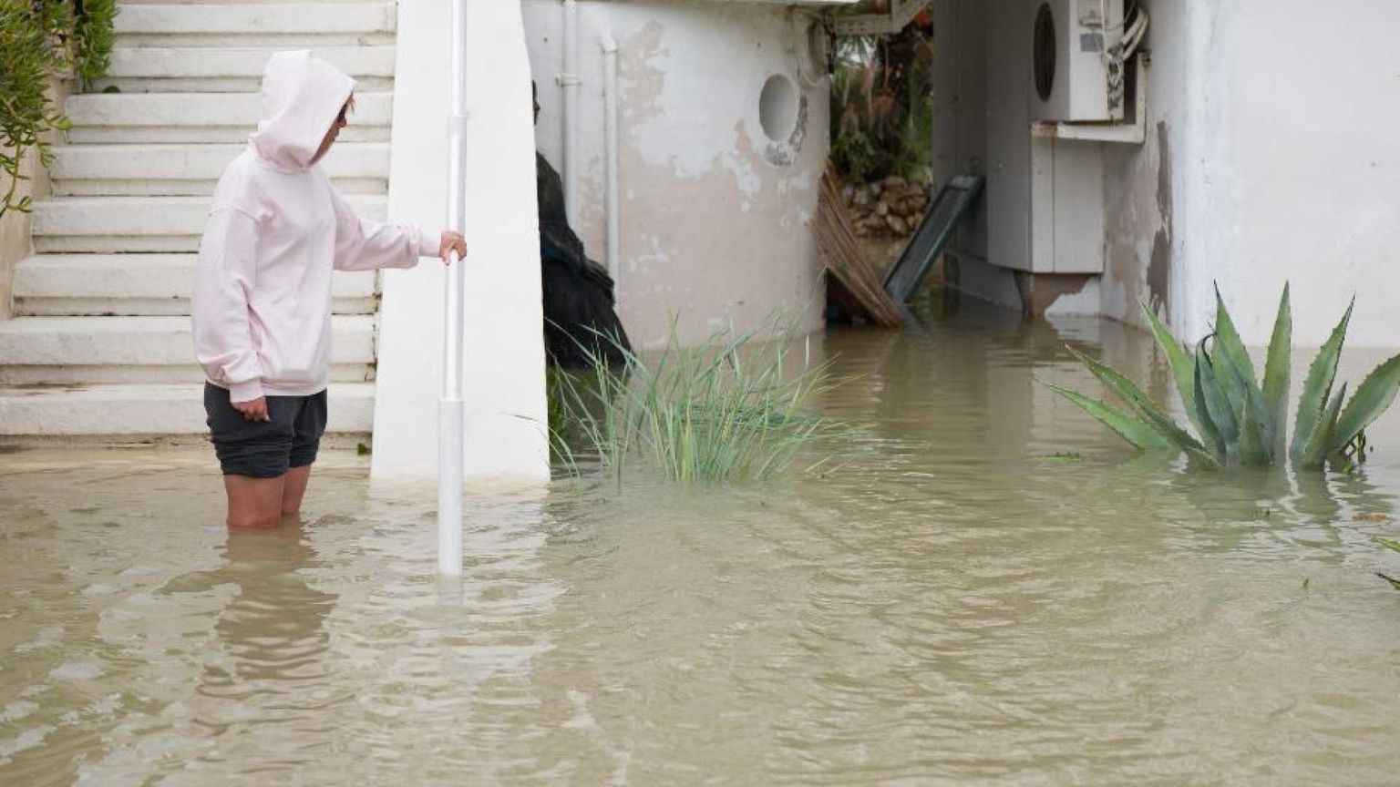 Italia divisa in due: previsti nubifragi al Nord e gran caldo al Sud