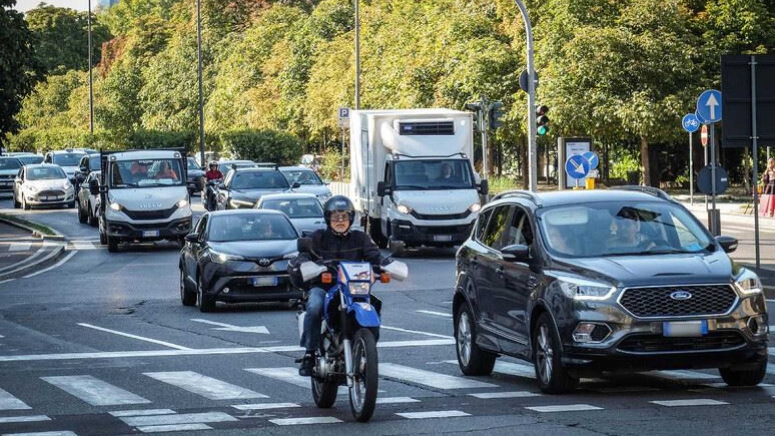 Slitta di un anno il blocco delle Euro 5 diesel al Nord (ma non a Milano)