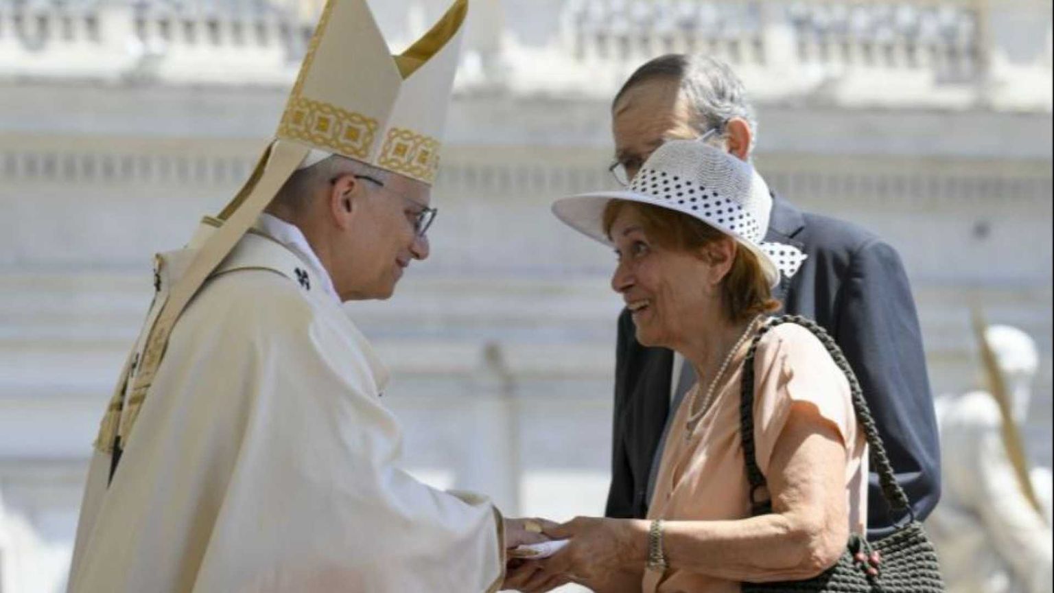 Il Papa agli anziani: «L'amore e la preghiera non hanno età»