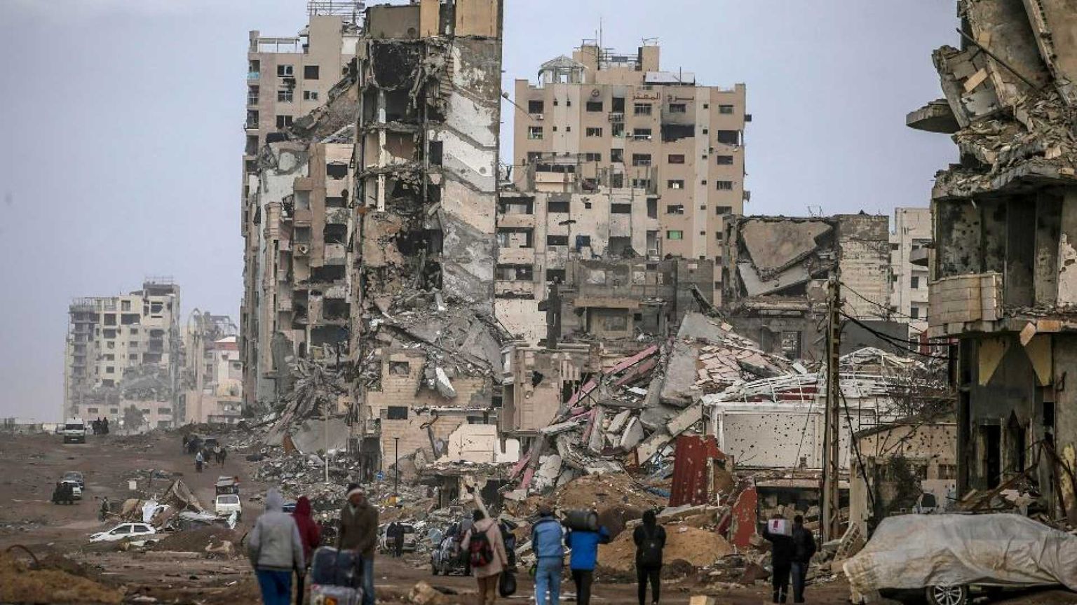 Arma, distruggi, ricostruisci: come lavora l'immobiliare della guerra