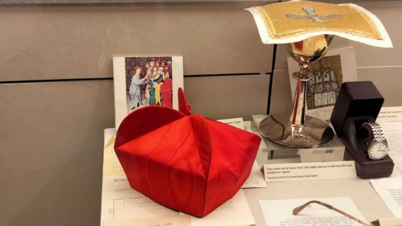 L'incredibile storia della berretta cardinalizia di Luciani