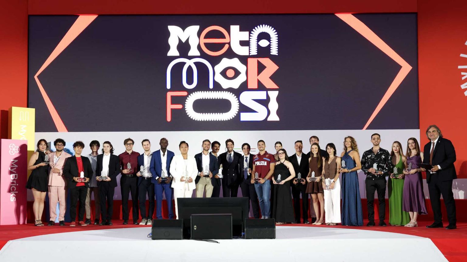 Studio sulle scelte dei giovani di espatriare