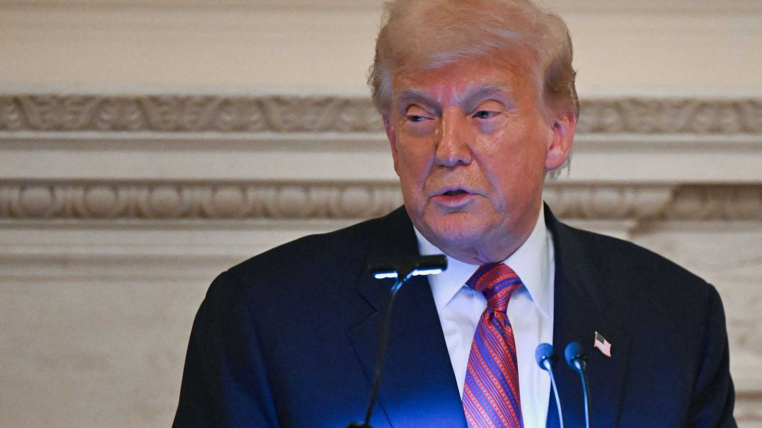 Trump fa causa per il caso Epstein: vuole 10 miliardi da Murdoch