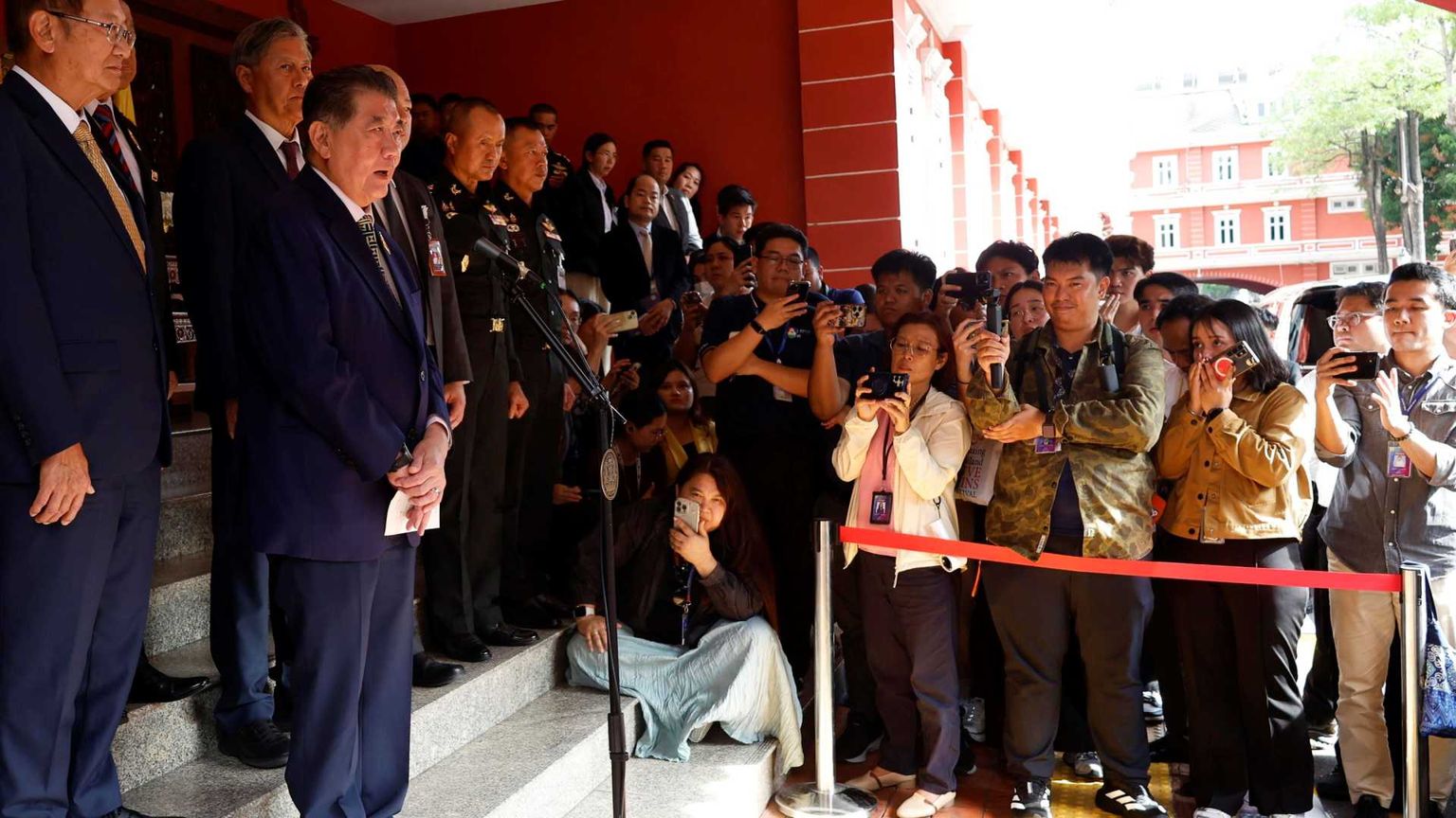 Thailandia-Cambogia è l'ultimo fronte di guerra. Cosa sta succedendo