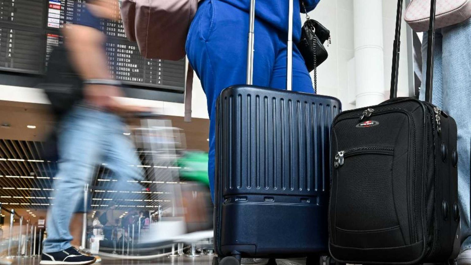 La svolta sui liquidi in valigia non vale affatto per tutti