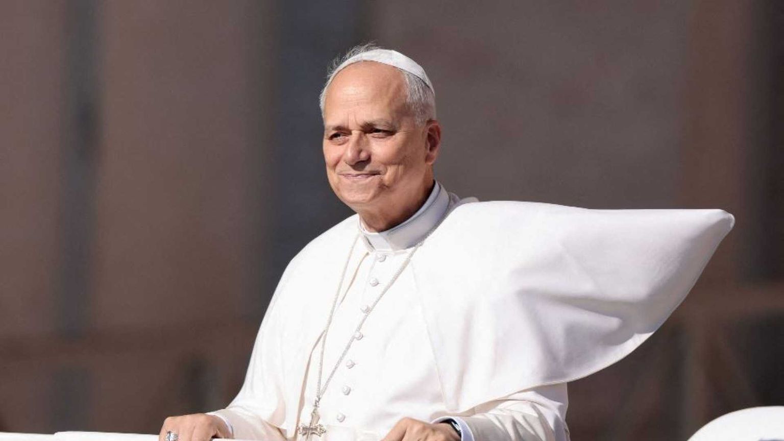 «Dolore per gli attacchi ai cristiani. La diplomazia, via contro le guerre»