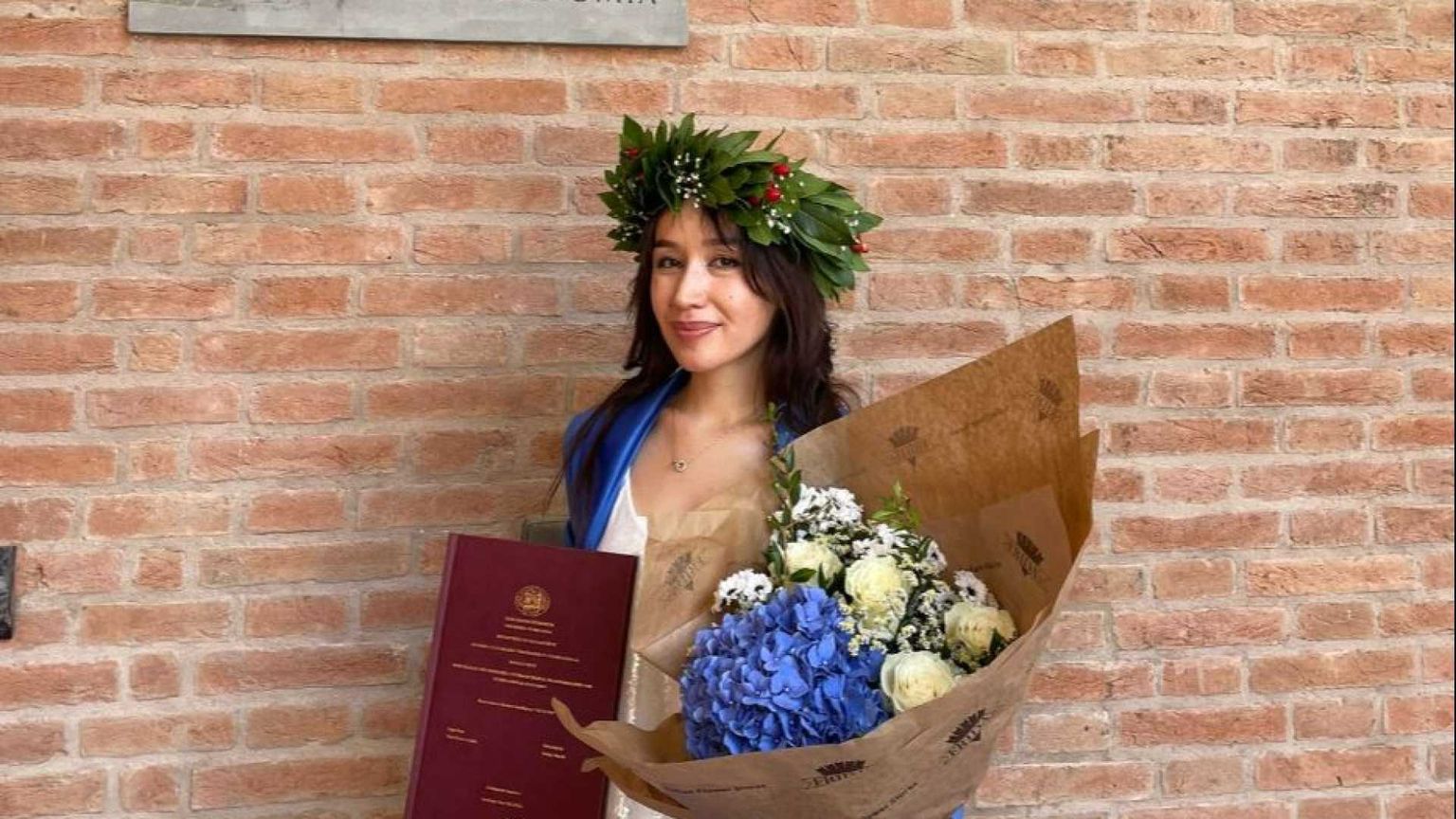Una laurea per Sediqa, la rifugiata afghana che sogna la libertà per tutte