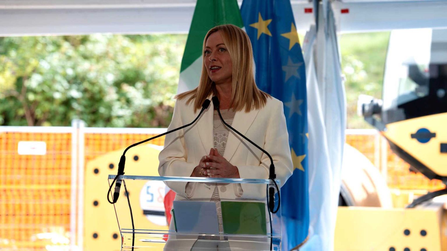 Almasri, archiviata la posizione di Meloni. Ministri a rischio processo