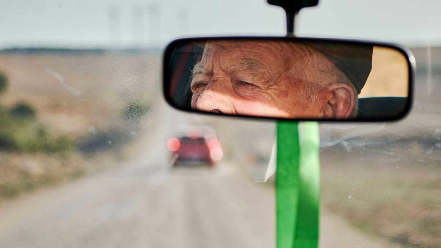 Anziani al volante un pericolo? «Visite mediche più rigorose»