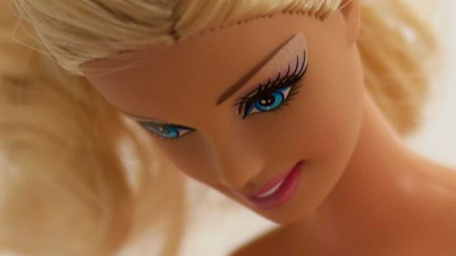 Come Barbie ha fatto scoppiare una nuova polemica contro l'islam in Francia