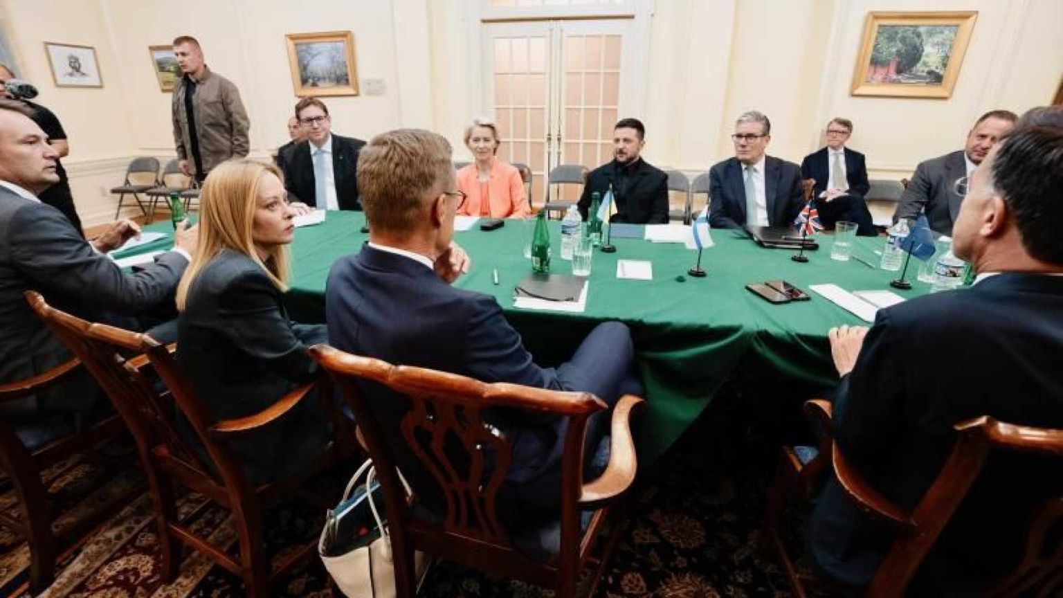 Meloni: «La nostra forza è l’unità». I leader Ue: «Garanzie ferree»