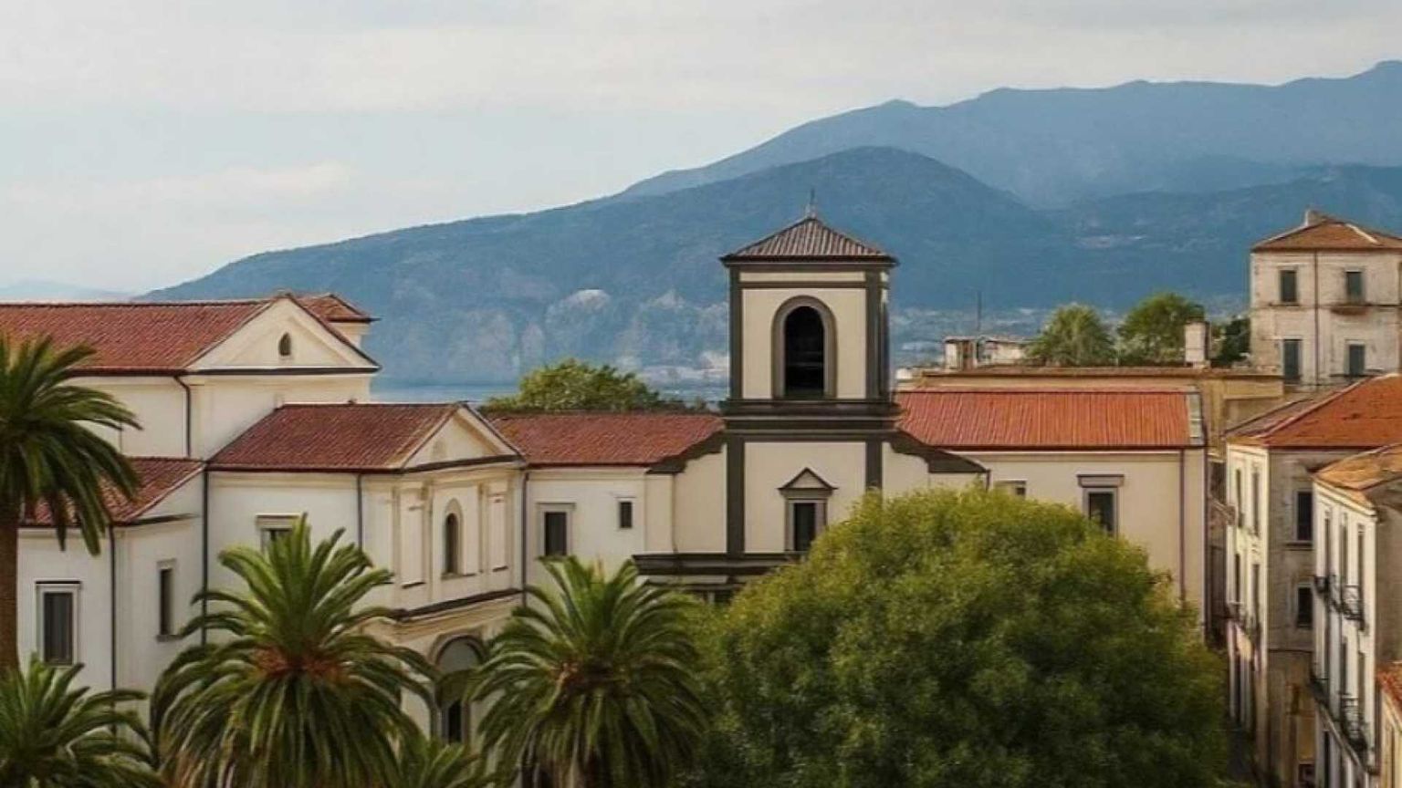 Sorrento difende il suo monastero: «Non trasformatelo in un hotel»