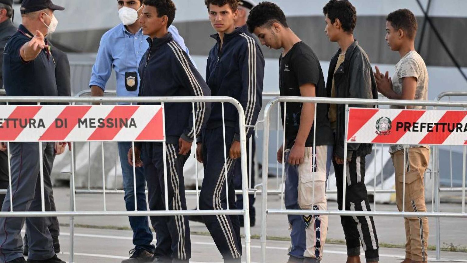 Tagli e pochi fondi: così l'accoglienza dei minori stranieri è a rischio