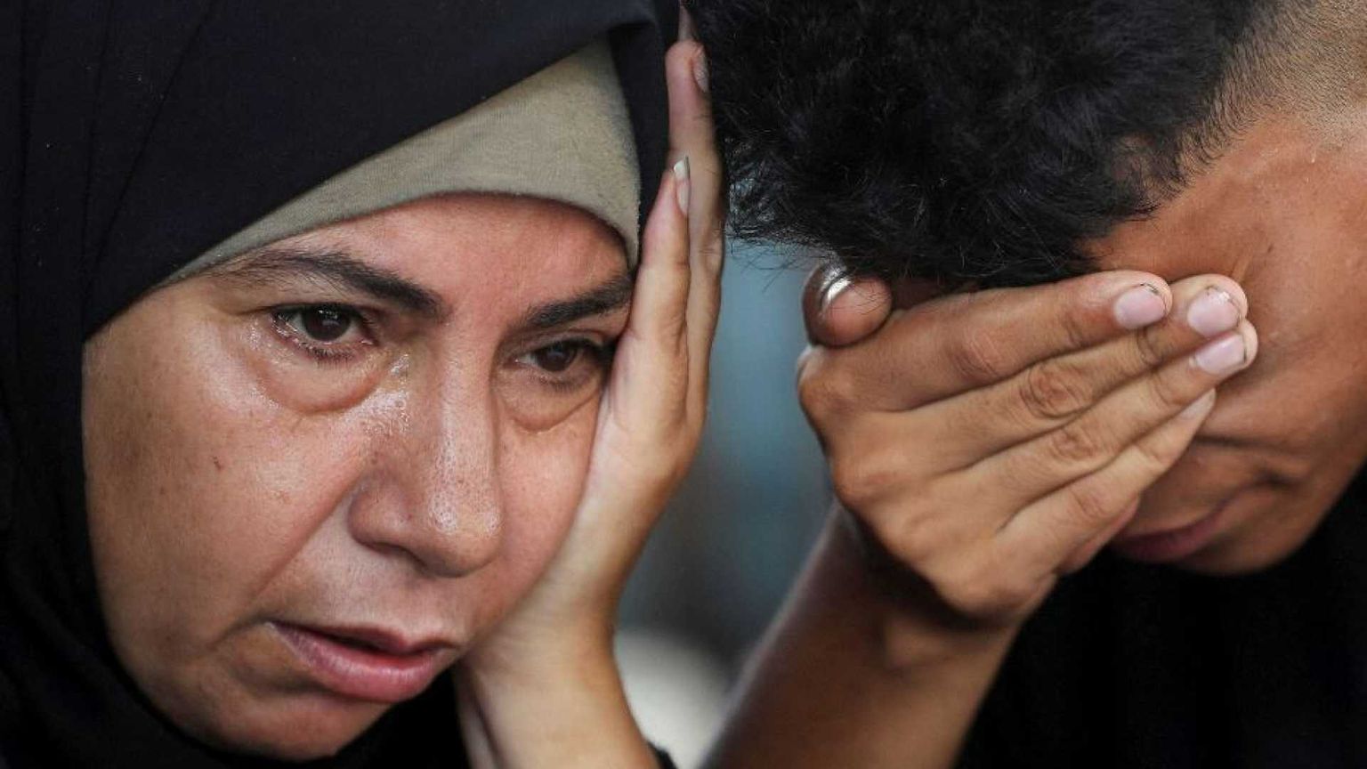 Le voci da Gaza assediata: «Aspettiamo solo il nostro turno per morire»
