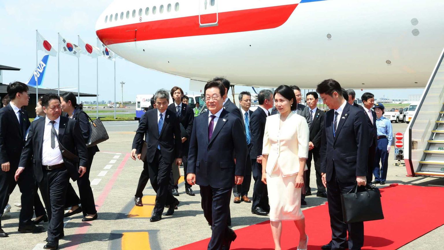 Il presidente sudcoreano Lee è a Tokyo: prove di amicizia tra i due Paesi