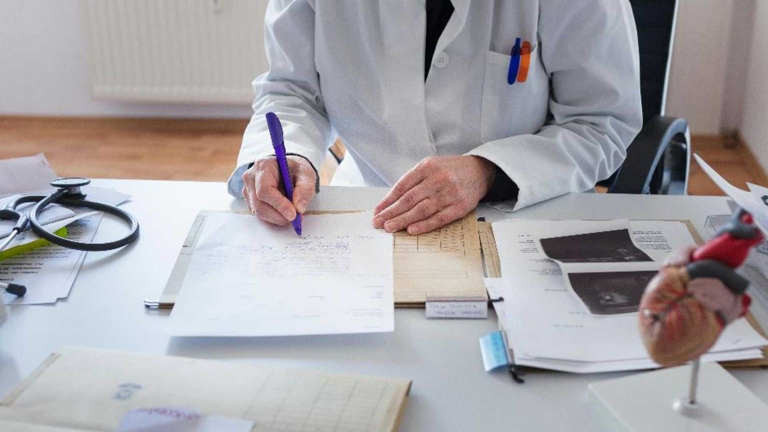 Balzo di domande per fare il medico di base. E si può aprire prima lo studio