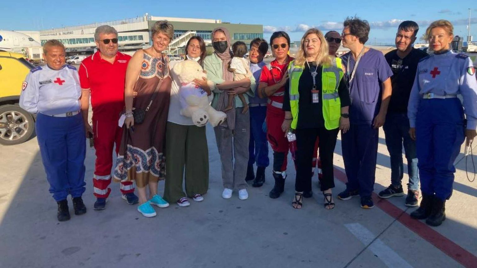 Dall'Iran in Sicilia per curarsi: una catena di solidarietà ha salvato Ayeda