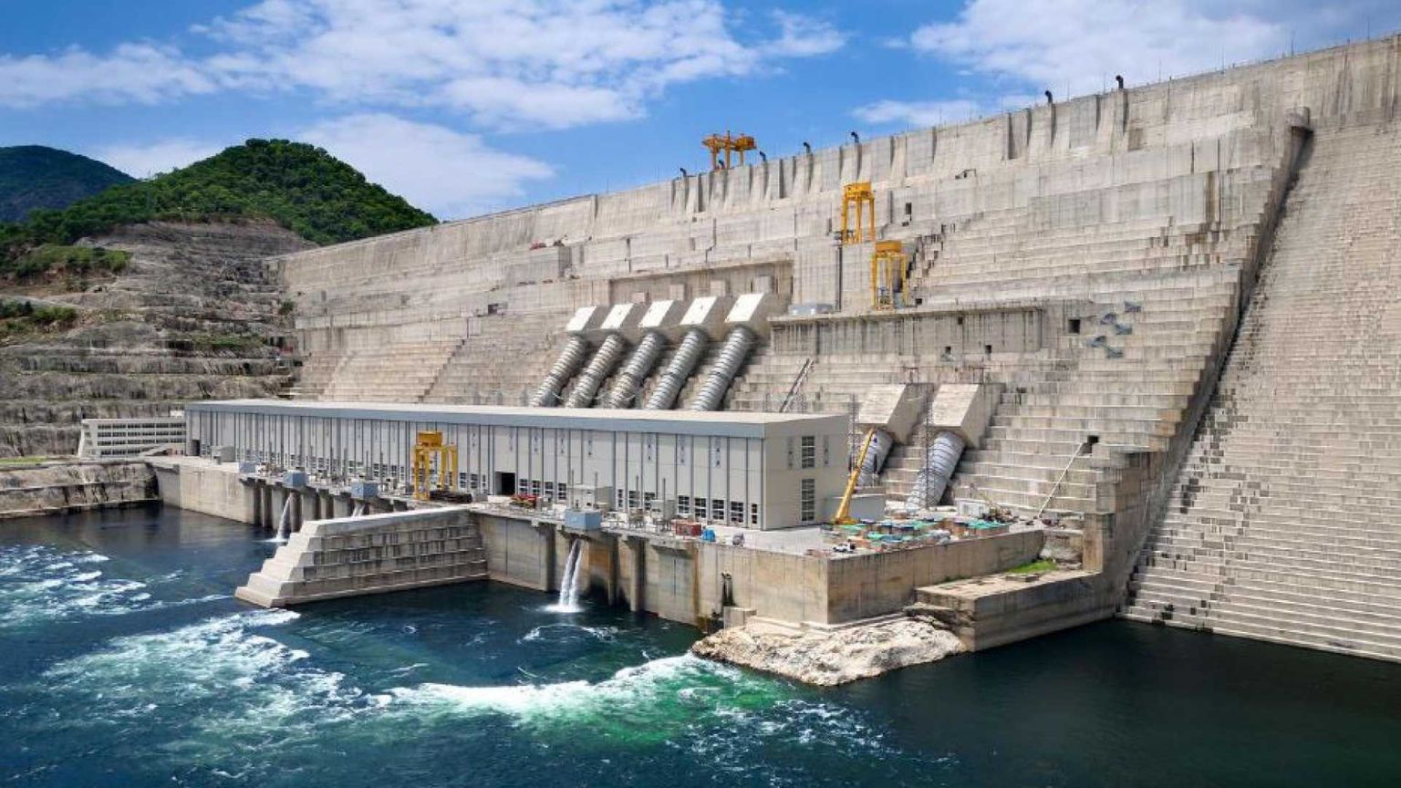 La diga dei record e della discordia: l'Etiopia sfida i vicini Egitto e Sudan